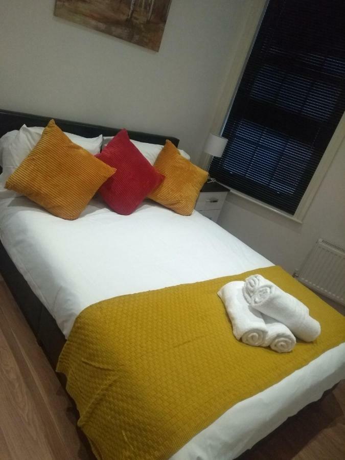 Clifton Apartment Luton  Ngoại thất bức ảnh
