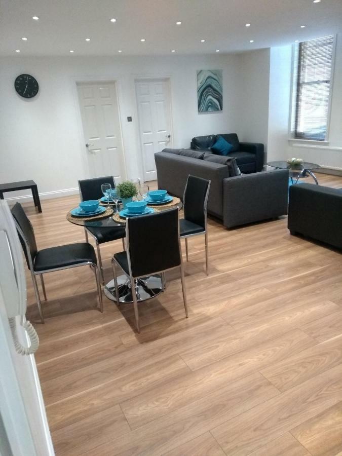 Clifton Apartment Luton  Ngoại thất bức ảnh