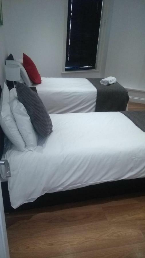 Clifton Apartment Luton  Ngoại thất bức ảnh
